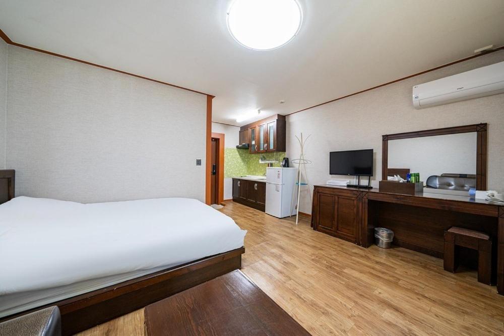 Oceanview Resortel Boryeong Exterior foto