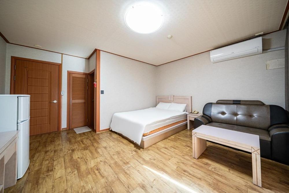 Oceanview Resortel Boryeong Exterior foto