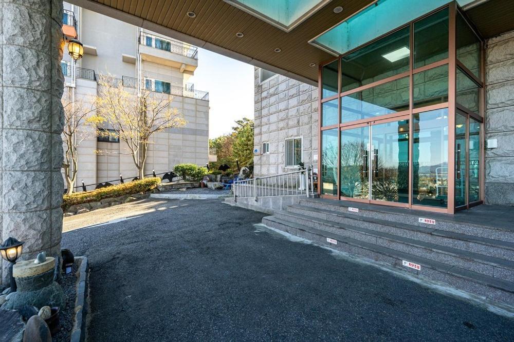 Oceanview Resortel Boryeong Exterior foto