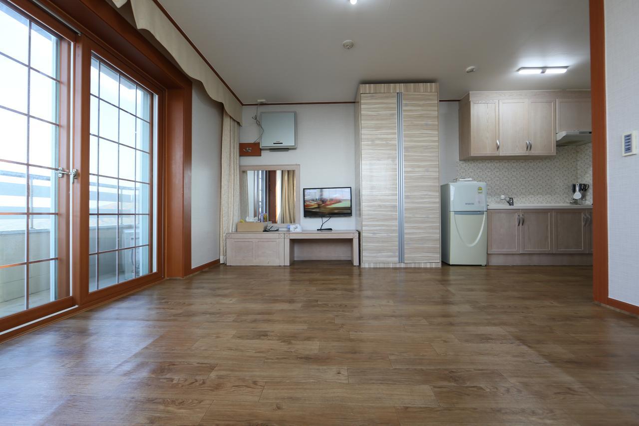 Oceanview Resortel Boryeong Exterior foto